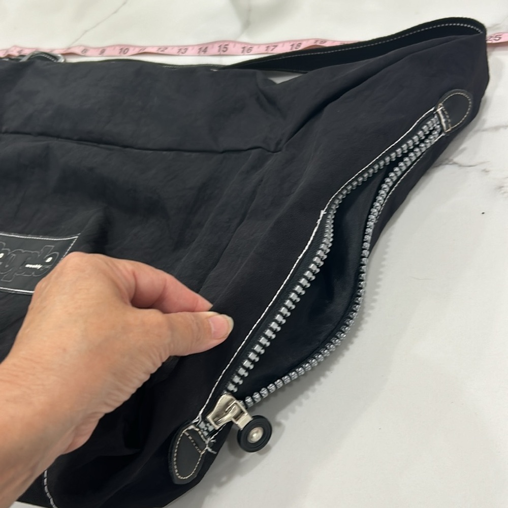 People Weekly Versatile Black Bag. - Picture 6 of 7